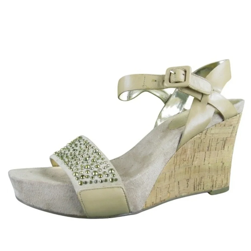 Nine West Women's 7Samata Ankle Strap Beige Leather Sz 8 Medium Gently Used 2025